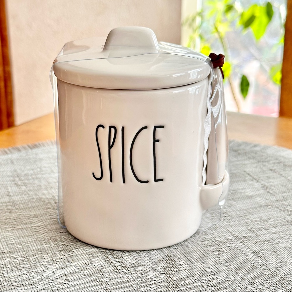 Rae Dunn SPICE Ceramic Container with Lid and Spoon NEW!!!